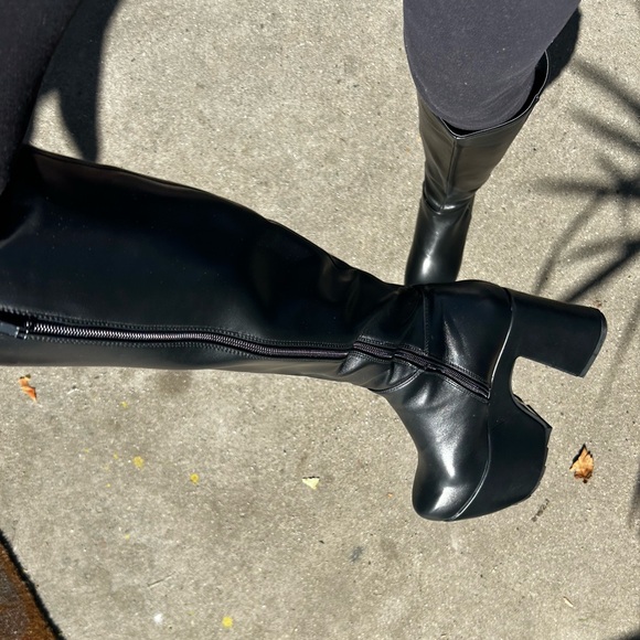 GOTTA LEVEL UP KNEE HIGH BOOTS - Picture 6 of 12